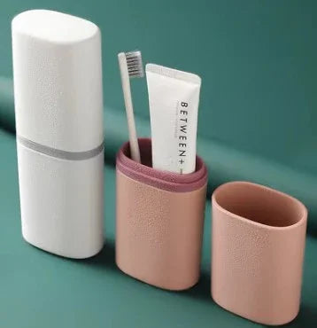 Seyahat Tipi Diş Fırçası ve Macun Saklama Kabı